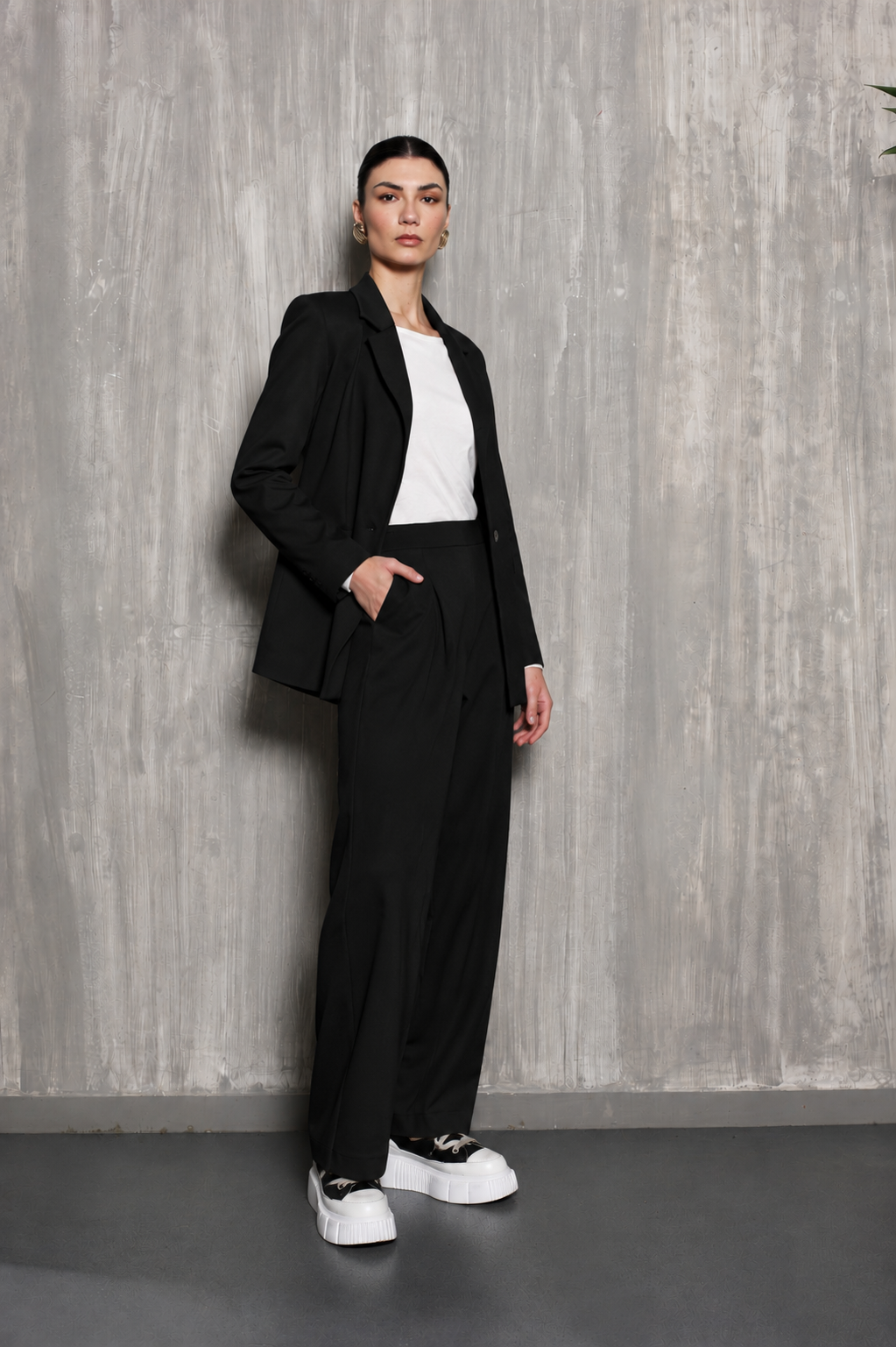 tag modest clothing aversa pants with santader blazer side