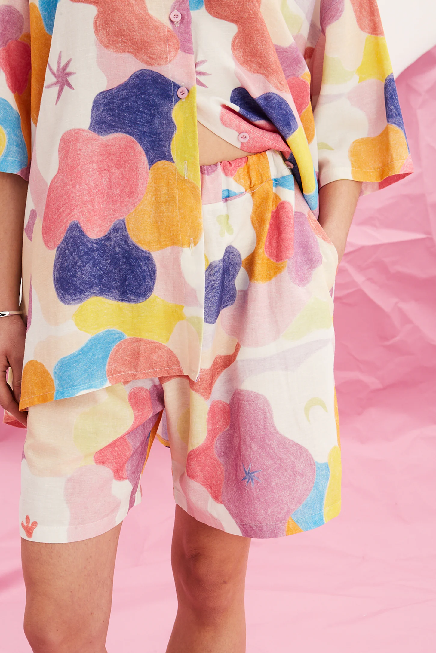 multicolor linen shirt with matching shorts women The Norm detail outfit